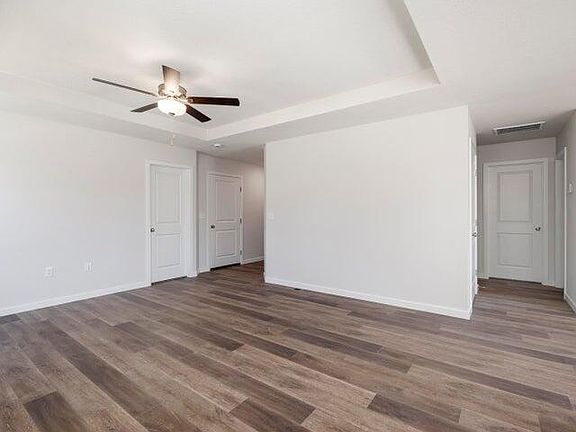 5th image of 1325 W Maurice Drive