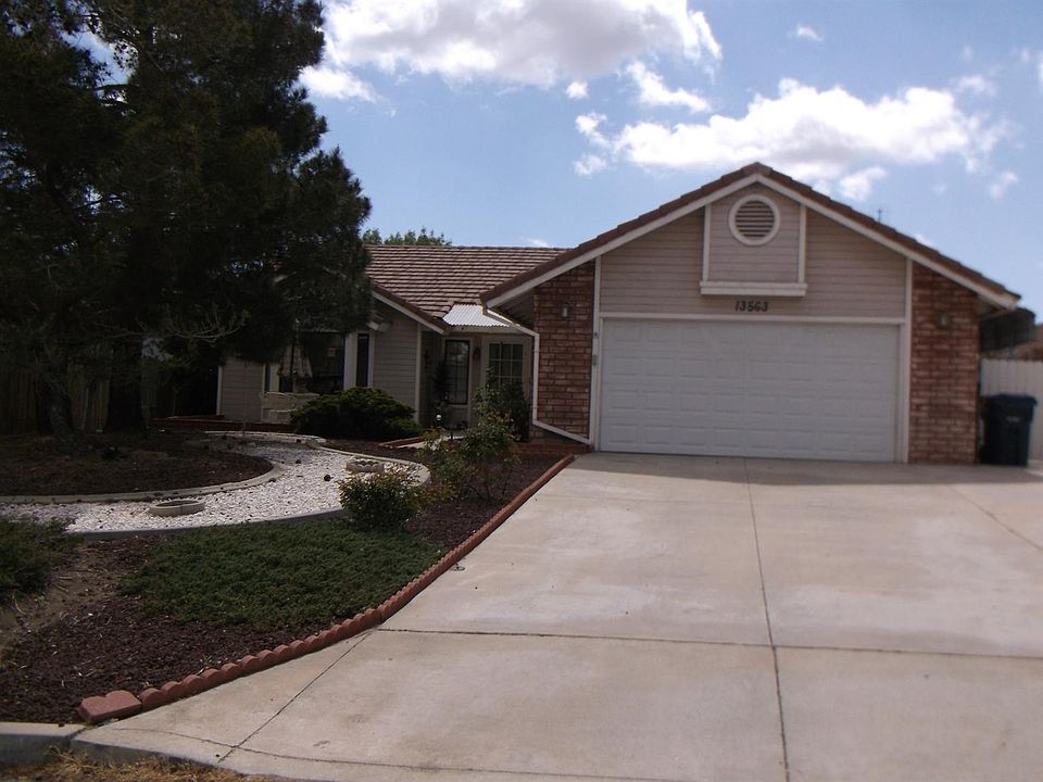 2nd image of 13563 Panorama Cir