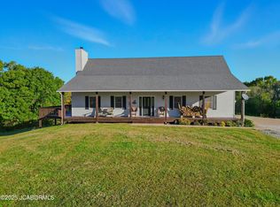 145 W Cedar Tree Ln, Hartsburg, MO 65039