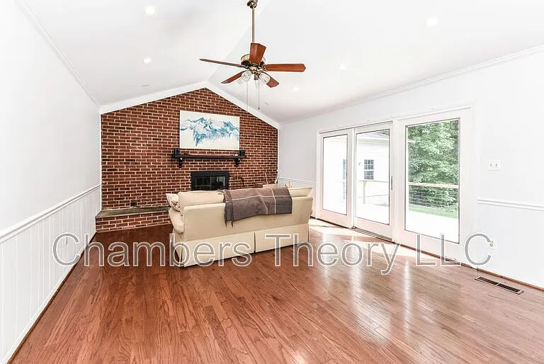 8504 Shadeway Pl — Photo 12