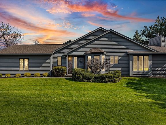 2nd image of 8 Shanbrook Dr
