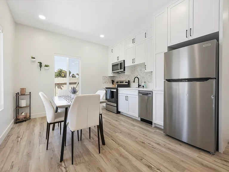 Fully stocked kitchen