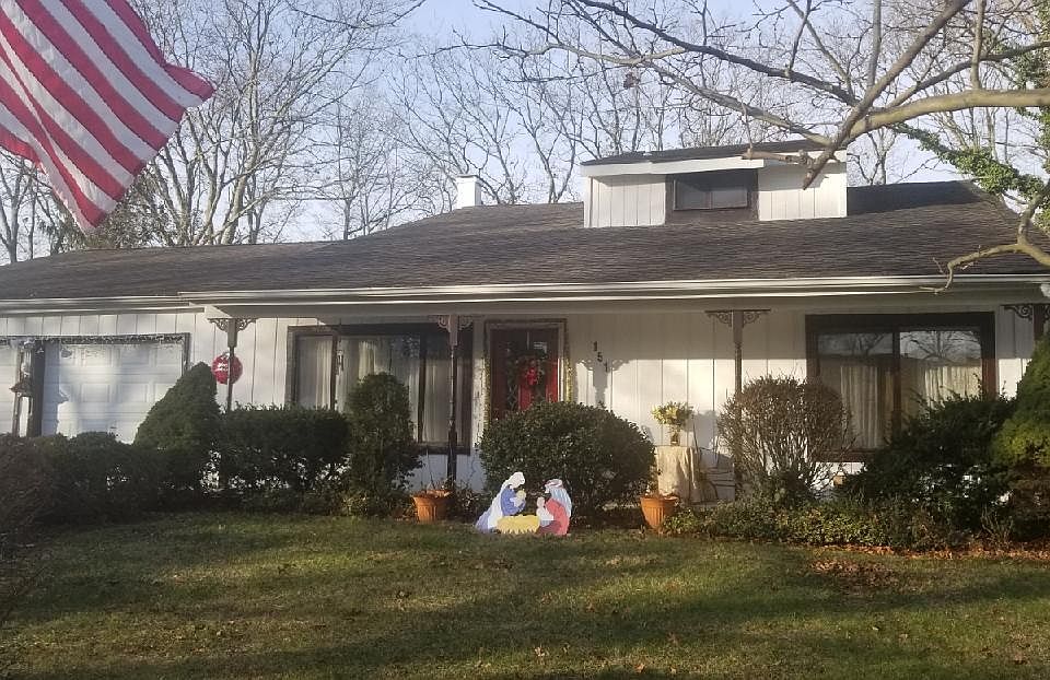 1st image of 151 Sequoia Dr