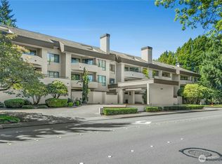 401 100th Ave NE APT 208, Bellevue, WA