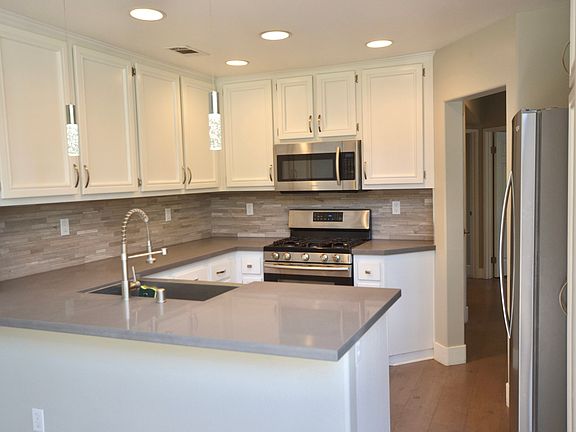 4th image of 140 Montara Dr