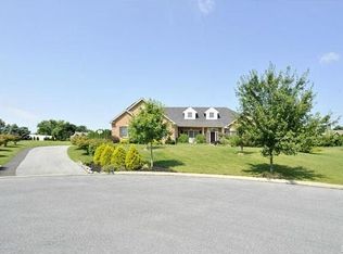 4314 Abigail Ln, Whitehall, PA 18052