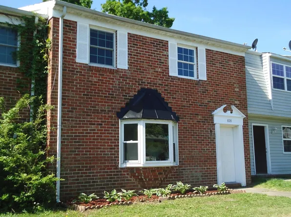 808 Bellows Ave, Fredericksburg, VA 22405