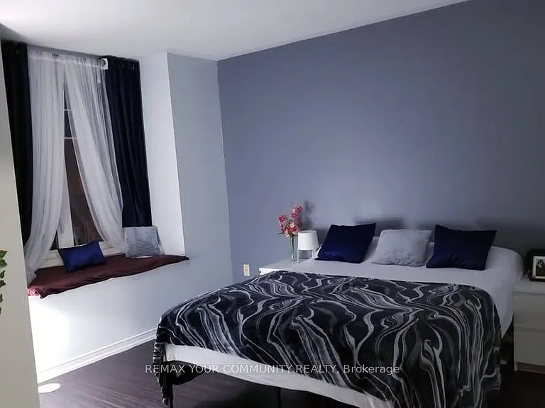 98 John Bell Cres — Photo 5