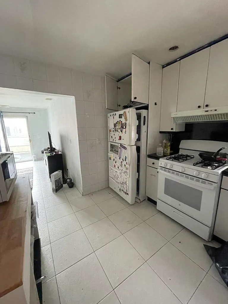2 bed, 800 sqft, $2,500 — Photo 2