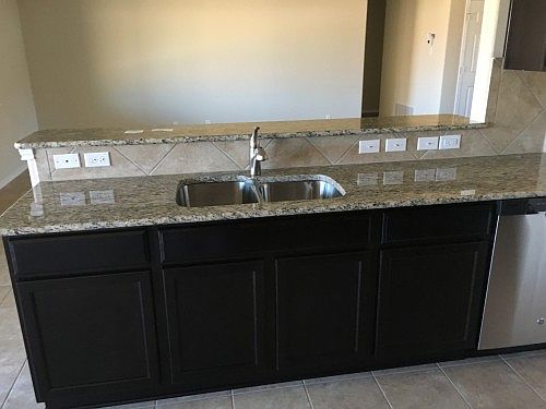 4th image of 1131 Daffodil Dr