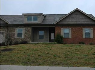 844 Colony Cir, Fort Oglethorpe, GA 30742