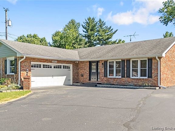 2nd image of 2037 Ridgewood Drive