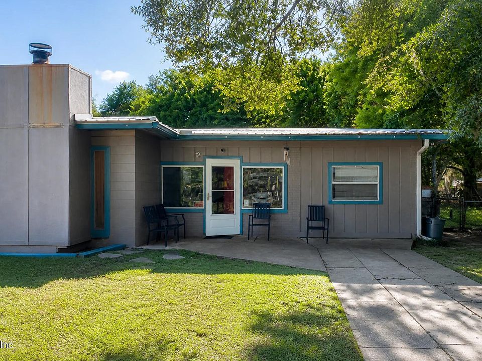 1st image of 116 HIBISCUS Street