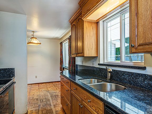 4th image of 18314 48th Ave W