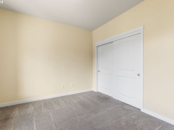 5th image of 3702 NE 83rd Cir