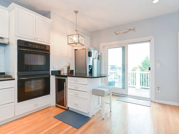 boston-massachusetts-59121008 picture