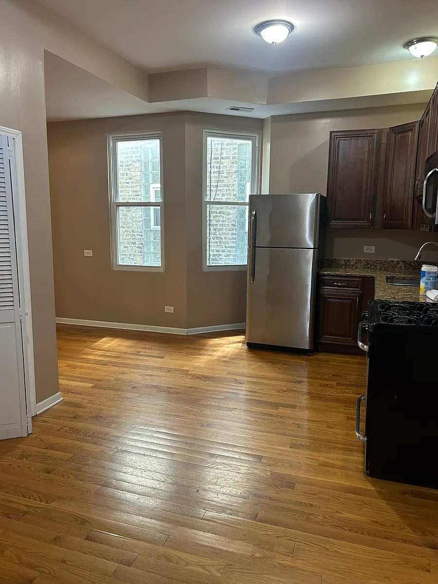 Building Photo - 1807 S Ashland Ave #2