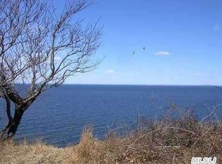 56 Sound Shore Rd, Riverhead, NY 11901