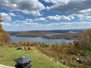 1092 Mountainview Dr #2B, Oakland, MD 21550