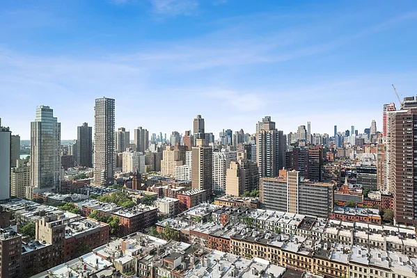 Sold by Corcoran | media 7