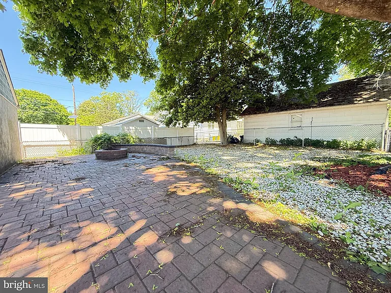 210 Kuser Rd — Photo 20