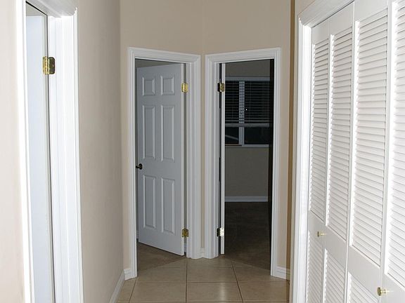 Hallway to bedrooms
