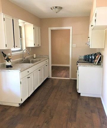 3rd image of 301 Judith Ann Dr
