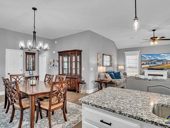 5th image of 2501 Quail Ridge Ln