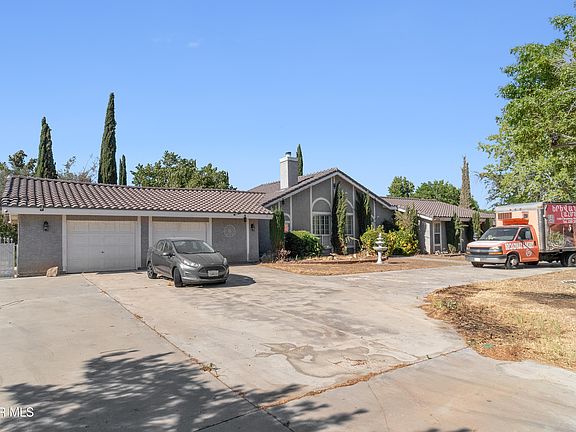 4th image of 3735 Paula Ln