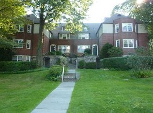 11 Campus Pl APT 1C, Scarsdale, NY 10583