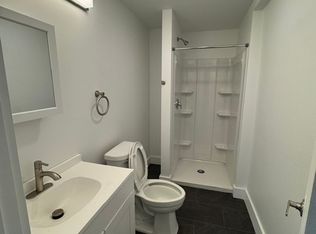 142 Archibald St #A, Burlington, VT 05401
