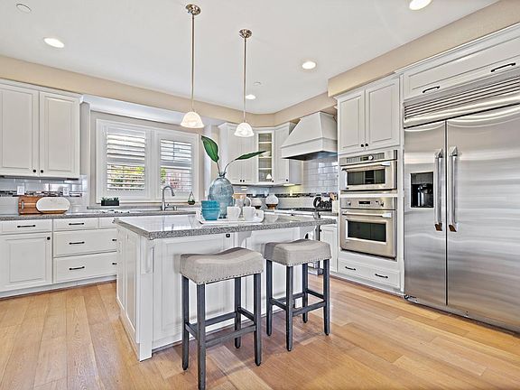 5th image of 46 Live Oak Dr