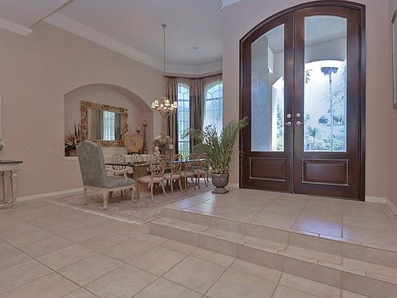 3rd image of 5004 Davenshire Way