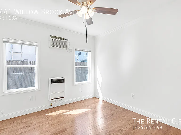 4441 Willow Brook Ave — Photo 12