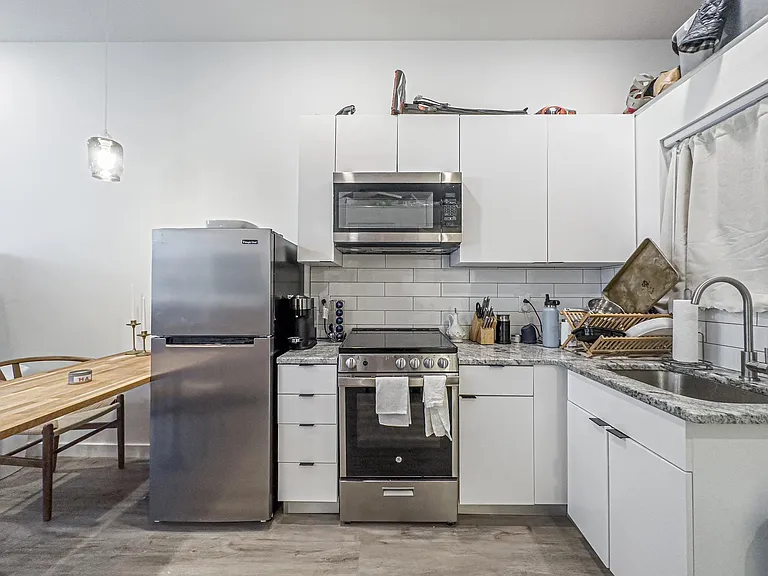 Studio House — Photo 60