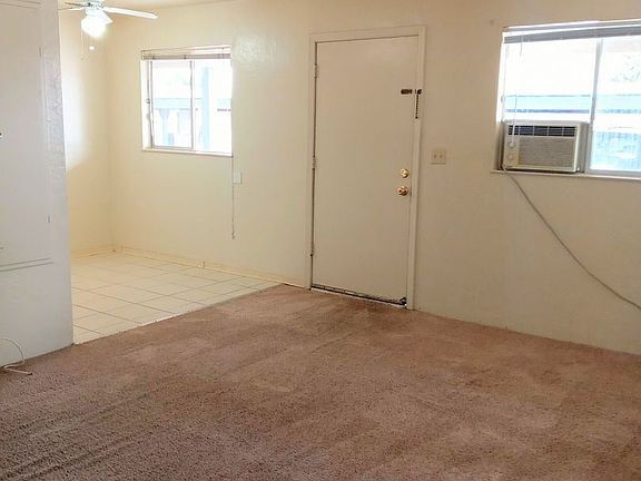 5th image of 930 Parker Ct APT 1