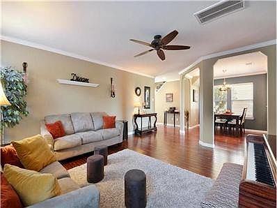5th image of 101 Karen Hill Pl
