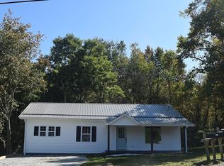 327 Maple St, Elk Park, NC 28622