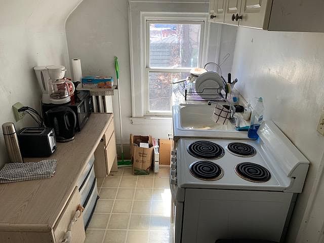 1st image of 510 Ontario St SE #2