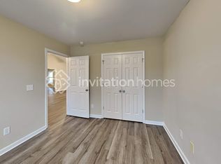 2 Rocking Ct, Greensboro, NC 27405