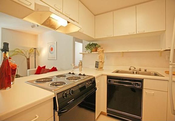 3rd image of 201 Harrison St APT 721