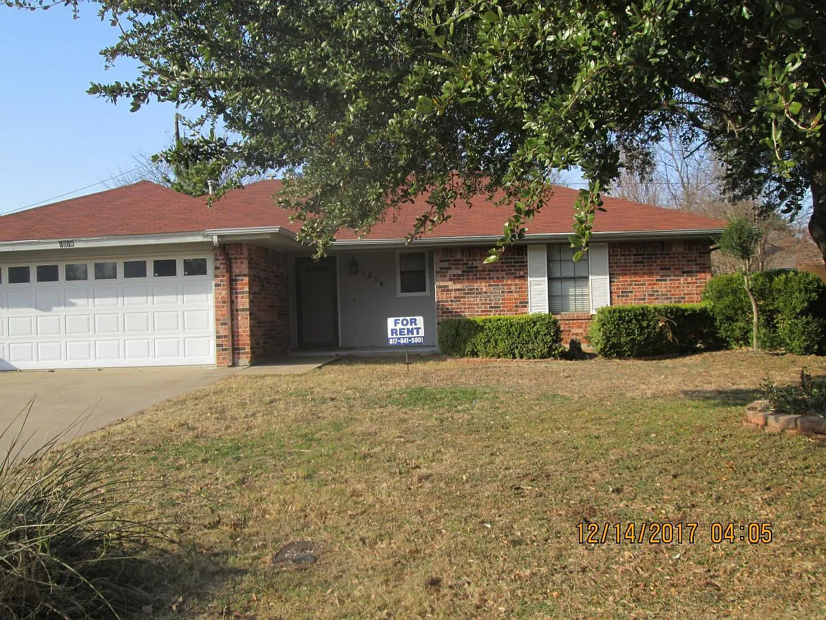 3 bed, 1264 sqft, $1,500 — Photo 1