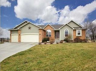 12314 E Lincoln Ct, Wichita, KS 67207