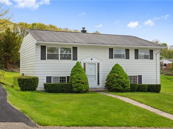 210 Dominican Way, Zelienople, PA 16063