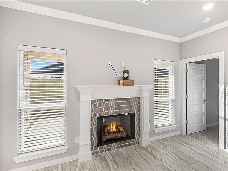 410 Peach Ave — Photo 8