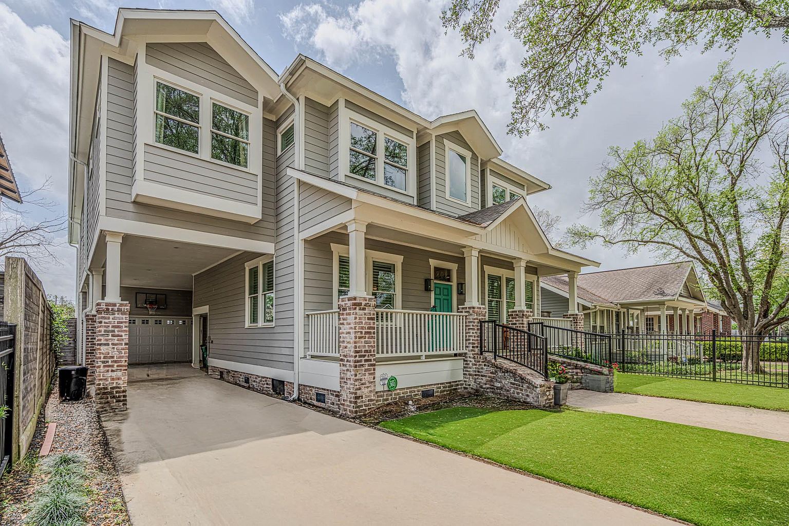 Cozy home in a quiet neighborhood