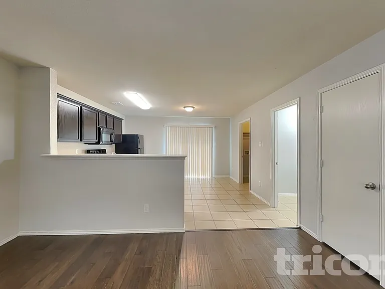 3120 Middleview Rd — Photo 2