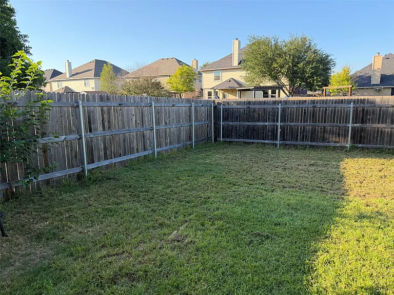 125 Waterlily Way — Photo 3
