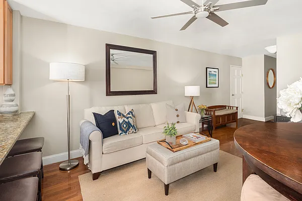 Sold by Modlin Group | media 3