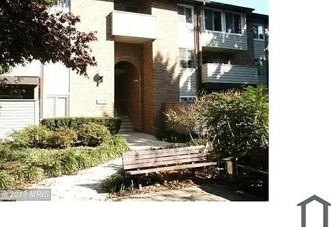 19307 Club House Rd #303